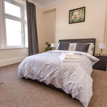 Gustina Lodge Aberdeen Ngoại thất bức ảnh